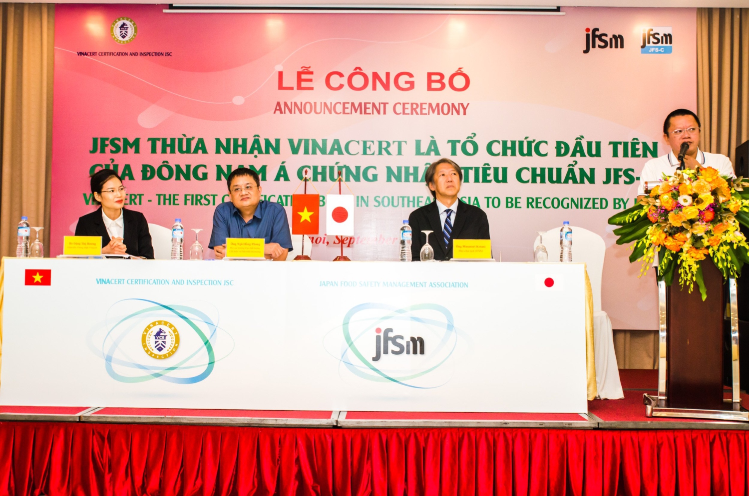 Ông Nguyễn Hữu Dũng phát biểu tại buổi lễ