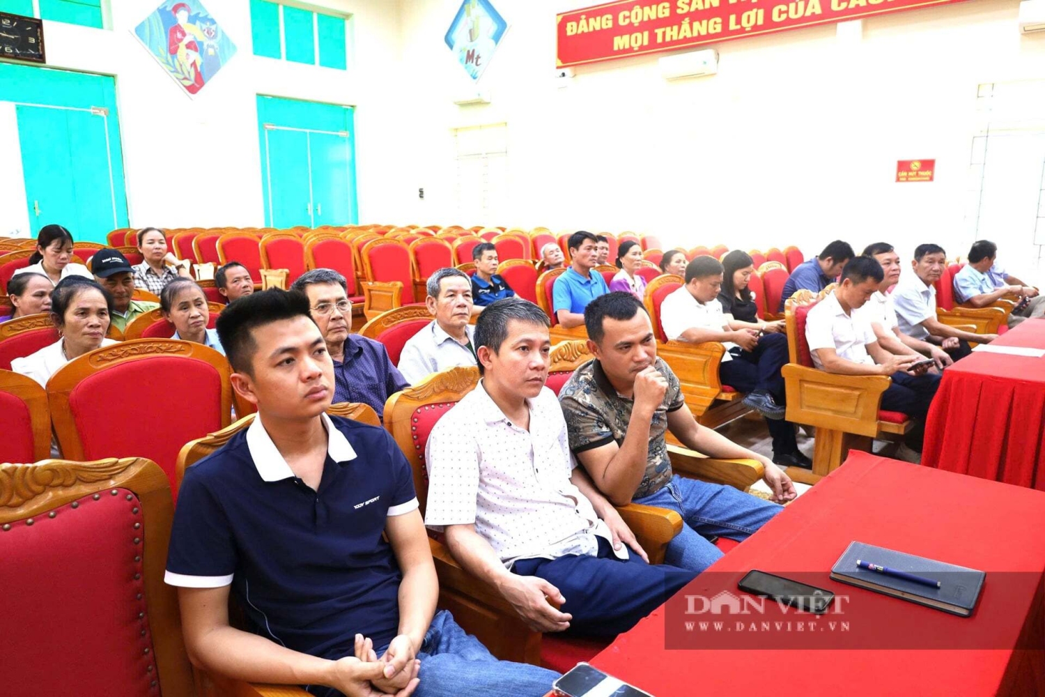 Thanh Hóa Giải ngân 500 triệu đồng từ Quỹ Hỗ trợ nông dân để phát triển chăn nuôi gà theo hướng VietGAP